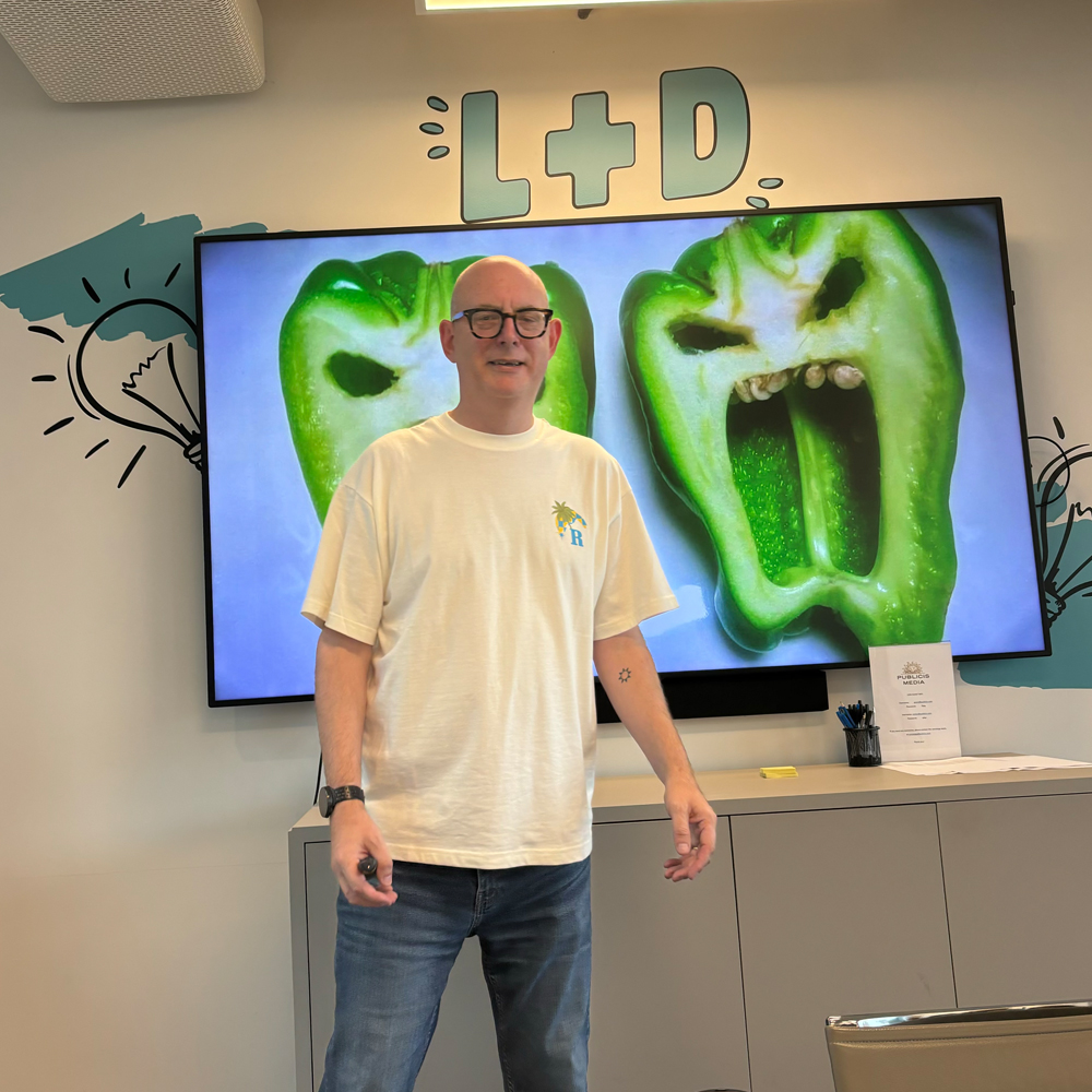 Kevin Chesters presenting at a workshop